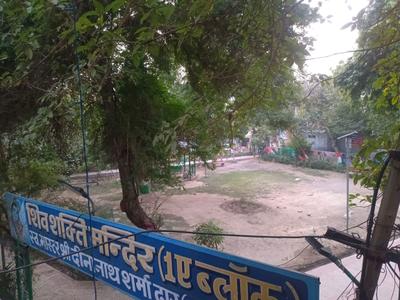 Bedroom One Image of 900 Sq.ft 2 BHK Builder Floor for sale in New Industrial Township Faridabad for Rs. 6700000