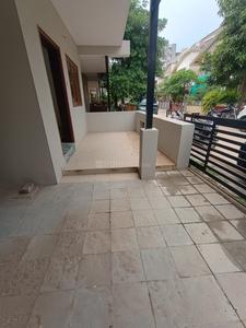 Balcony Image of 2200 Sq.ft 4 BHK Villa for sale in Sunpharma Road Vadodara for Rs. 10500000
