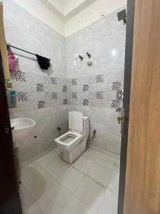 Bathroom Image of 500 Sq.ft 1 BHK Builder Floor for rent in Vaishali Ghaziabad for Rs. 19000
