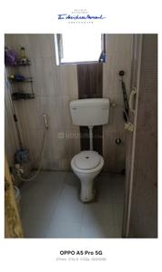 Bathroom Image of 900 Sq.ft 2 BHK Apartment / Flat for sale in Haltu Kolkata for Rs. 5000000