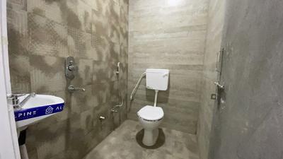 Bathroom Image of 350 Sq.ft 1 RK Builder Floor for rent in Mahalakshmi Nagar Indore for Rs. 14000