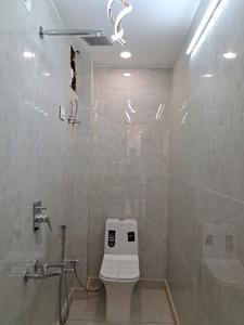 Common Bathroom Image of 900 Sq.ft 3 BHK Builder Floor for rent in Dwarka Mor New Delhi for Rs. 32000