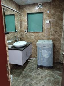 Bathroom Image of 1800 Sq.ft 3 BHK Builder Floor for rent in Hauz Khas New Delhi for Rs. 250000