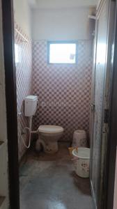 Bathroom Image of 1200 Sq.ft 2 BHK Apartment / Flat for rent in Harinathpuram Nellore for Rs. 10000