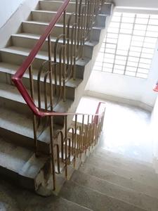 Staircase Image of 1000 Sq.ft 2 BHK Apartment / Flat for rent in Ambika Residency, Dum Dum Kolkata for Rs. 17000