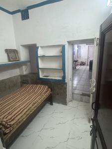 Bedroom Image of 700 Sq.ft 2 BHK Independent House for rent in Vijay Nagar New Delhi for Rs. 19000