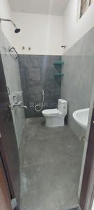 Bathroom Image of 1200 Sq.ft 2 BHK Apartment / Flat for rent in Harinathpuram Nellore for Rs. 18000