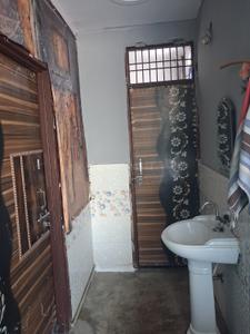 Bathroom Image of 1130 Sq.ft 1 BHK Farm House for sale in Abbasi Rao Millat Home, Lisari Meerut for Rs. 3500000