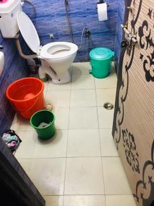 Bathroom Image of 1000 Sq.ft 2 BHK Apartment / Flat for sale in Dream Wonder Homes, Sector 45 Noida for Rs. 4200000