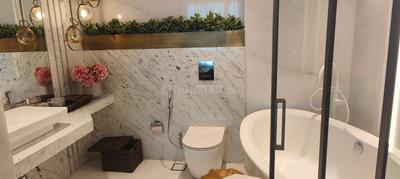 Bathroom Image of 2100 Sq.ft 4 BHK Apartment / Flat for sale in Mahalakshmi Mumbai for Rs. 139900000