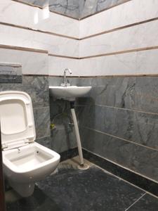 Bedroom Two Image of 500 Sq.ft 2 BHK Builder Floor for rent in Shastri Nagar New Delhi for Rs. 18000
