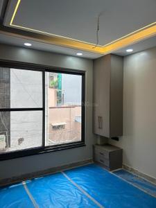 Bedroom Image of 1125 Sq.ft 3 BHK Builder Floor for sale in Vivek Vihar New Delhi for Rs. 23500000
