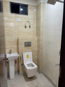 Image of 1900 Sq.ft 4 BHK Apartment / Flat for sale in Sector 100, Noida for Rs. 9500000