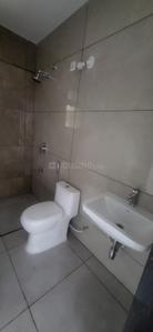 Bathroom Image of 730 Sq.ft 2 BHK Apartment / Flat for rent in Jai Vishnu Greens, Fursungi Pune for Rs. 21000
