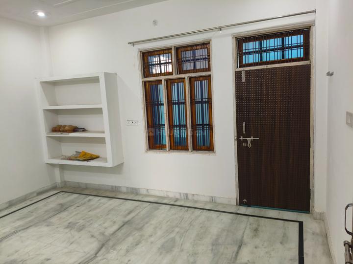 Alamnagar, Rajajipuram Bedroom 1