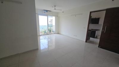 Living Room Image of 2185 Sq.ft 3 BHK Apartment / Flat for rent in Sunworld Arista Phase 1 Tower 1 2 3 4 6 10, Sector 168 Noida for Rs. 45000