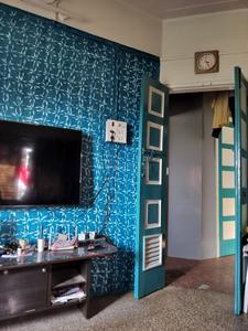 Hall Image of 600 Sq.ft 1 BHK Apartment / Flat for sale in Mayur Niwas CHS, Dadar East Mumbai for Rs. 28000000