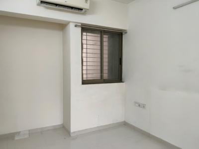 Bedroom Image of 910 Sq.ft 2 BHK Apartment / Flat for rent in Kasarvadavali Thane for Rs. 28000
