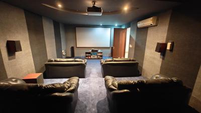 Hall Image of 5000 Sq.ft 6 BHK Villa for sale in Sector 41 Gurgaon for Rs. 200000000