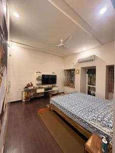 Bedroom Image of 1500 Sq.ft 3 BHK Apartment / Flat for sale in Alaknanda New Delhi for Rs. 35200000