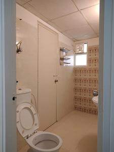 Common Bathroom Image of 1205 Sq.ft 2.5 BHK Apartment / Flat for sale in Gaurs 11th Avenue, Noida Extension Greater Noida for Rs. 10200000