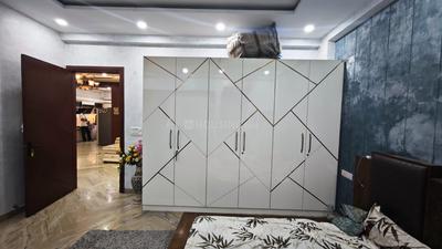 Bedroom Image of 2200 Sq.ft 2 BHK Builder Floor for rent in Sector 122 Noida for Rs. 40000