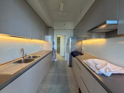 Kitchen Image of 1732 Sq.ft 2 BHK Apartment / Flat for rent in DLF One Midtown, Karampura New Delhi for Rs. 69900