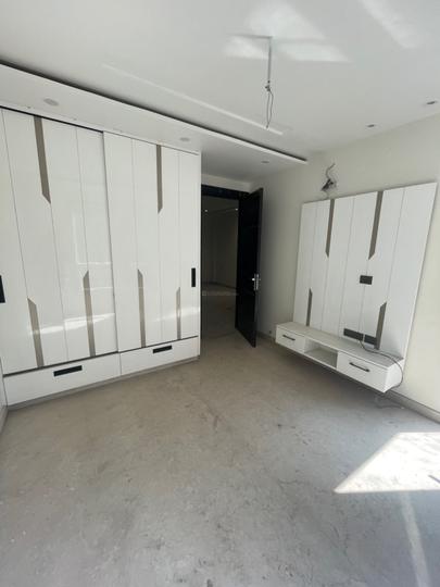 Poorvi Pitampura, Pitampura Main Image 1