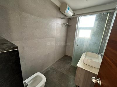 Bathroom Image of 2500 Sq.ft 3 BHK Apartment / Flat for rent in Jubilee Hills Hyderabad for Rs. 110000