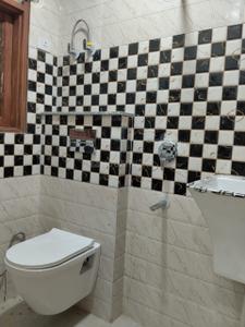 Bathroom Image of 450 Sq.ft 1 BHK Builder Floor for sale in Saket New Delhi for Rs. 2450000