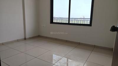 Bedroom Image of 1050 Sq.ft 2 BHK Apartment / Flat for rent in Sunbuildcon Suryansh Sanidhya Shivalaya, Sarkhej Ahmedabad for Rs. 17999