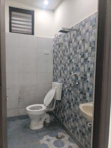 Common Bathroom Image of 800 Sq.ft 2 BHK Apartment / Flat for sale in CI Golf City, Kambakshpur Noida for Rs. 3052000