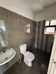 Image of 950 Sq.ft 3 BHK Apartment / Flat for rent in DTC Southern Heights, Joka, Kolkata for Rs. 20000