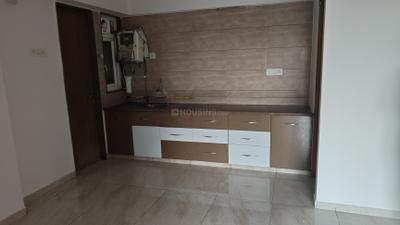 Kitchen Image of 1250 Sq.ft 2 BHK Apartment / Flat for rent in Rushabhdev Sharan Circle Homes, Chandkheda Ahmedabad for Rs. 19500