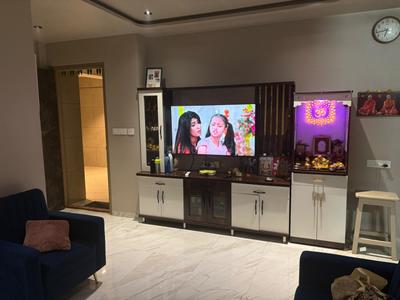 Hall Image of 720 Sq.ft 2 BHK Apartment / Flat for sale in Matunga East Mumbai for Rs. 37000000
