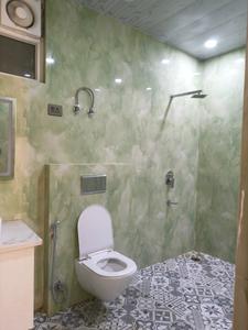 Common Bathroom Image of 2000 Sq.ft 4 BHK Builder Floor for sale in Indirapuram Ghaziabad for Rs. 15000000