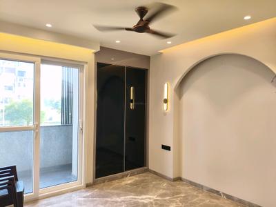 Bedroom Image of 1800 Sq.ft 3 BHK Builder Floor for sale in Ansal Versalia, Sector 67 Gurgaon for Rs. 22500000
