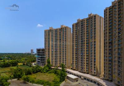 Image of 600 Sq.ft 1 BHK Apartment / Flat for sale in Gurukrupa Marina Enclave, Malad West, Mumbai for Rs. 12000000