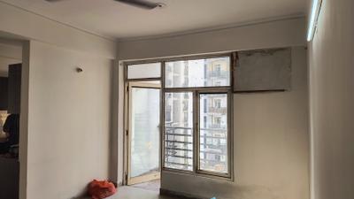 Living Room Image of 1349 Sq.ft 3 BHK Apartment / Flat for rent in Gardenia Glory, Sector 46 Noida for Rs. 36500