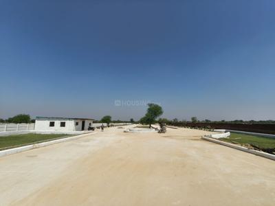 Image of 900 Sq.ft 3 BHK Farm House for sale in Laxmi Nagar, New Delhi for Rs. 2800000