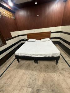 Bedroom Image of Hotel Royal Residancy in Sector 63, Noida