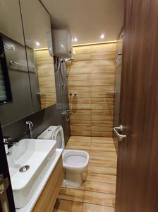 Bathroom Image of 3215 Sq.ft 3.5 BHK Apartment / Flat for sale in Kondhwa Pune for Rs. 31500000