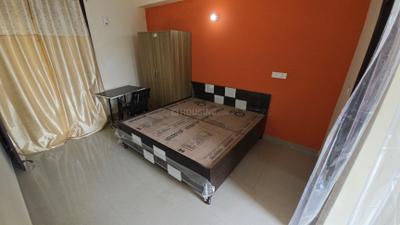 Bedroom Image of 372 Sq.ft 1 RK Apartment / Flat for rent in Sector 72 Noida for Rs. 12599