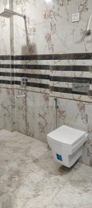 Bathroom Image of 2000 Sq.ft 4 BHK Builder Floor for sale in Vasundhara Ghaziabad for Rs. 14000000