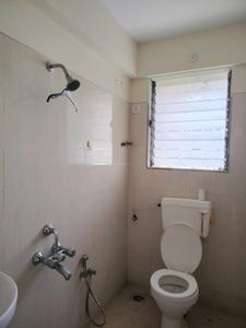 Common Bathroom Image of 700 Sq.ft 1 BHK Apartment / Flat for rent in Raunak Delight, Kasarvadavali Thane for Rs. 16150