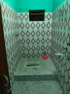 Bathroom Image of 1100 Sq.ft 2 BHK Builder Floor for rent in Maripur Muzaffarpur for Rs. 7500