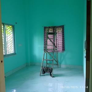 Bedroom Image of 600 Sq.ft 2 BHK Builder Floor for rent in Madhyamgram Kolkata for Rs. 6500