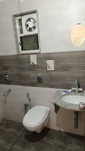 Bathroom Image of 1600 Sq.ft 3 BHK Apartment / Flat for rent in Zingabai Takli Nagpur for Rs. 20000