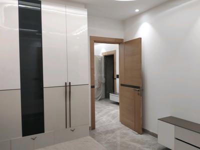 Bedroom Image of 1800 Sq.ft 3 BHK Builder Floor for sale in Vikaspuri New Delhi for Rs. 36000000