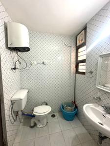 Bathroom Image of 3300 Sq.ft 4 BHK Apartment / Flat for sale in Kharar Mohali for Rs. 8500000